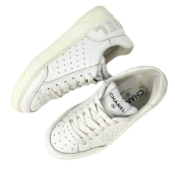 Chanel Shoes Rubber Low Top 22P White Leather CC LOGO Sneakers Trainers EU 37.5 - Picture 11 of 11